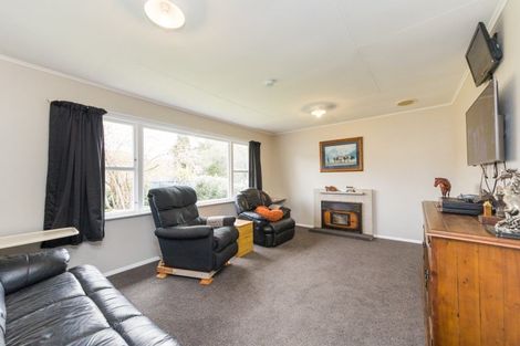 Photo of property in 12 Lagoon Road, Rangiwahia, Kimbolton, 4774