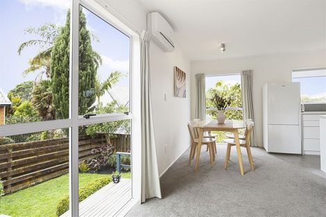 Photo of property in 2/4 Grove Lane, Pakuranga, Auckland, 2010