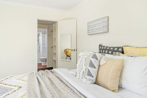 Photo of property in 11 Avion Terrace, Raumati Beach, Paraparaumu, 5032