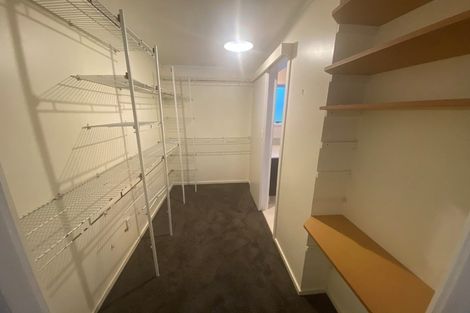 Photo of property in 84 Ravenwood Drive, Forrest Hill, Auckland, 0620