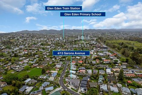 Photo of property in 4/13 Sarona Avenue, Glen Eden, Auckland, 0602
