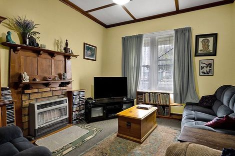 Photo of property in 17 Milmoe Street, Hawera, 4610