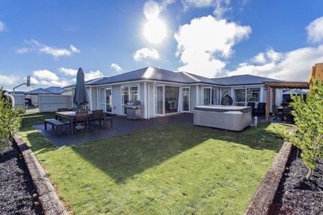 Photo of property in 33 Tripoli Street, Rangiora, 7400