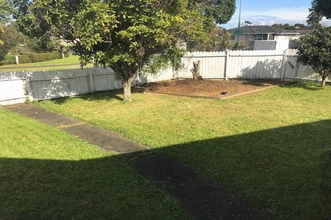 Photo of property in 2 Cranberry Place, Bucklands Beach, Auckland, 2012