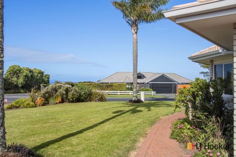 Photo of property in 1 Athenree Heights, Athenree, Katikati, 3177