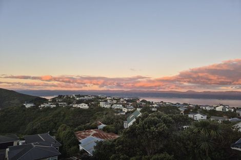 Photo of property in 33 Ranui Crescent, Khandallah, Wellington, 6035