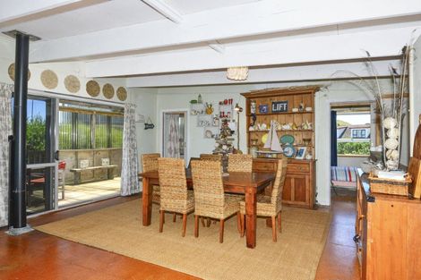 Photo of property in 20 Kahawai Street, Mahia, 4198