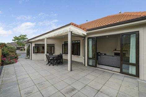 Photo of property in 2 Heritage Place, Terrace End, Palmerston North, 4410