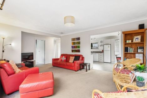 Photo of property in 30 Hydra Place, Glen Eden, Auckland, 0602