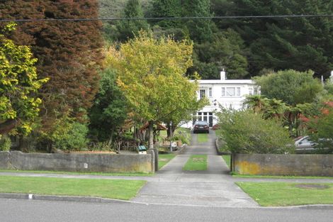 Photo of property in 30 Tawhai Street, Stokes Valley, Lower Hutt, 5019