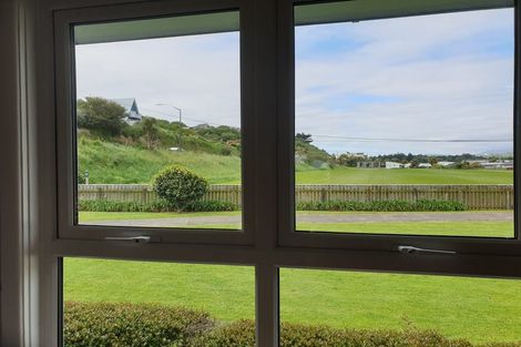 Photo of property in 352 Main Road, Tawa, Wellington, 5028