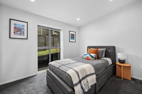 Photo of property in 21 King Richard Place, Browns Bay, Auckland, 0630