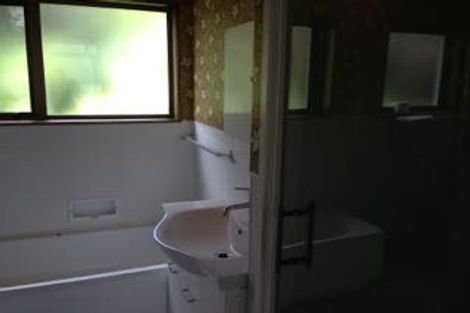 Photo of property in 26 Ewing Grove, Acacia Bay, Taupo, 3330