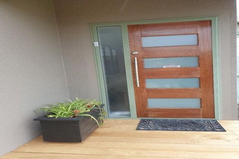 Photo of property in 16 Waharua Place, Tawhero, Whanganui, 4501