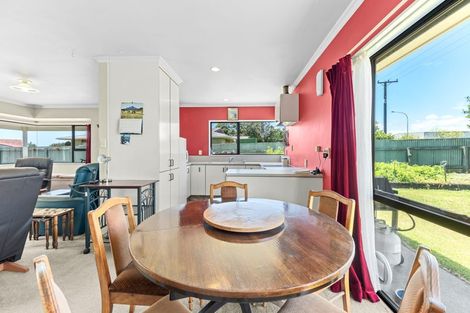 Photo of property in 6a Penrod Drive, Bell Block, New Plymouth, 4312