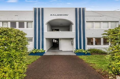 Photo of property in 2/2 Salisbury Street, Herne Bay, Auckland, 1011