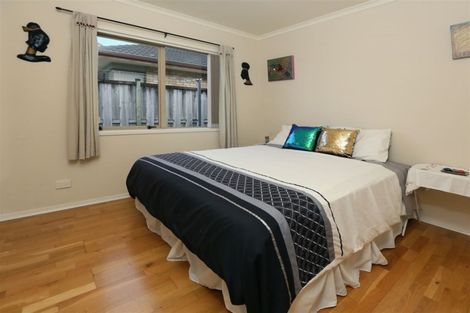 Photo of property in 81 Summerland Drive, Henderson, Auckland, 0612