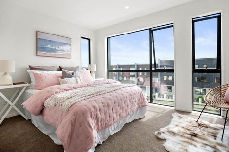 Photo of property in 19 Papatahi Lane, Flat Bush, Auckland, 2019