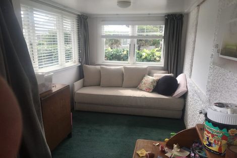 Photo of property in 3 French Street, Moturoa, New Plymouth, 4310