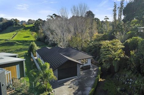 Photo of property in 8 Matau Lane, Ferndale, New Plymouth, 4310