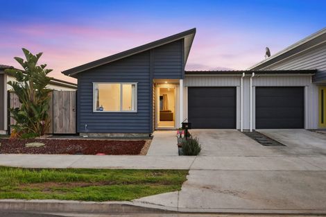 Photo of property in 16 Harore Road, Takanini, 2112