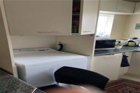 Photo of property in 12 Malin Place, Pinehill, Auckland, 0632