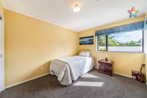 Photo of property in 18 Crestview Grove, Belmont, Lower Hutt, 5010