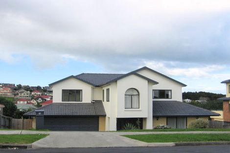 Photo of property in 74 Ransom Smyth Drive, Goodwood Heights, Auckland, 2105