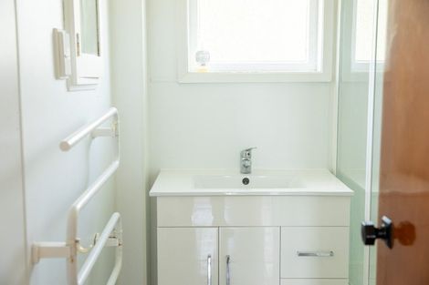 Photo of property in 39 Hillary Crescent, Belmont, Auckland, 0622