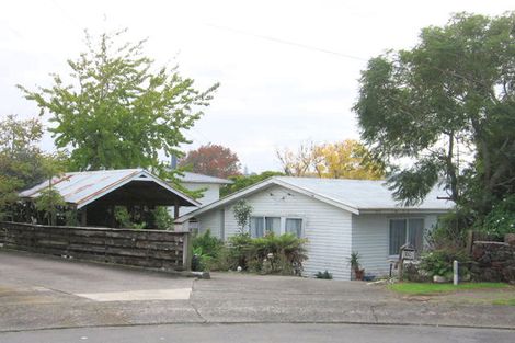 Photo of property in 13 Hollinbrigg Place, Manurewa, Auckland, 2102