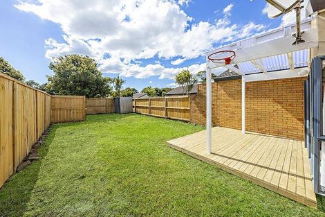 Photo of property in 4/202 Massey Road, Mangere East, Auckland, 2024