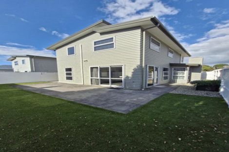 Photo of property in 55 Pendarves Street, New Plymouth, 4310