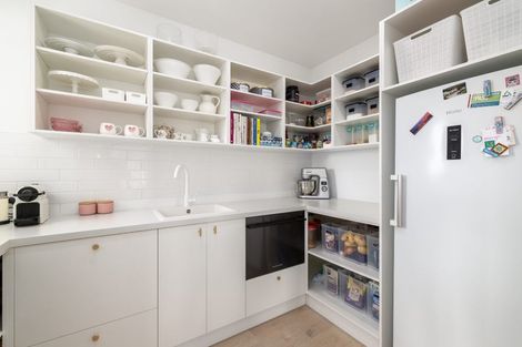 Photo of property in 17 El Patron Lane, Halswell, Christchurch, 8025