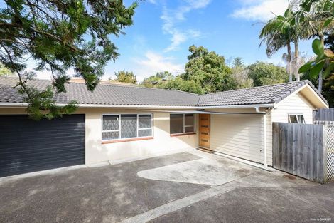 Photo of property in 1/3 Holt Avenue, Torbay, Auckland, 0630