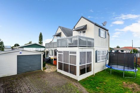 Photo of property in 1b Oak Avenue, Nawton, Hamilton, 3200