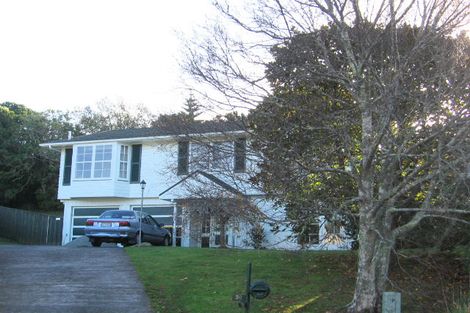 Photo of property in 30 Caesars Place, Churton Park, Wellington, 6037