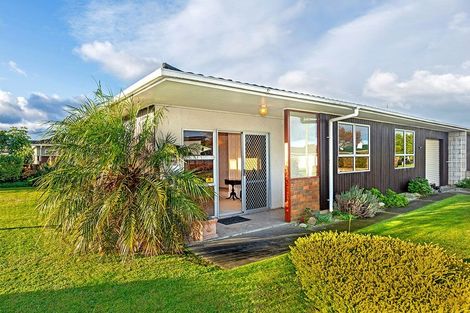 Photo of property in 1/2 Byron Street, Te Hapara, Gisborne, 4010