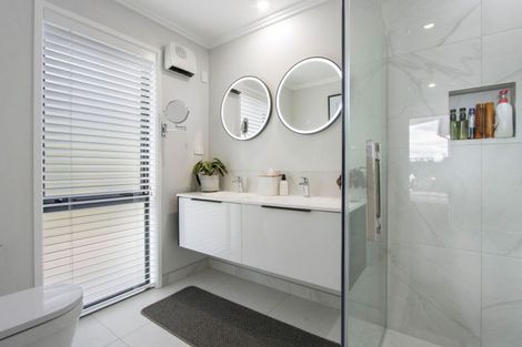 Photo of property in 2 Te Kaka Place, Omokoroa, 3114