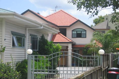 Photo of property in 175 Green Lane West, Greenlane, Auckland, 1051