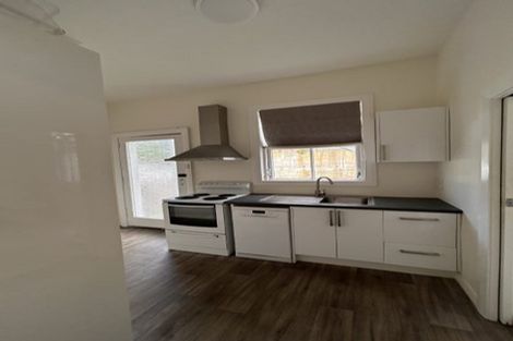 Photo of property in 39 Thompson Street, Mount Cook, Wellington, 6011