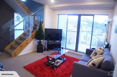 Photo of property in 2/10 Silver Moon Road, Albany Heights, Auckland, 0632