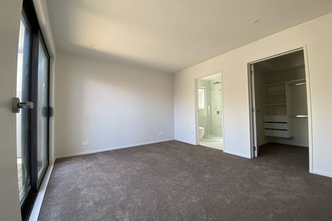 Photo of property in 6c Tiroroa Avenue, Te Atatu South, Auckland, 0610