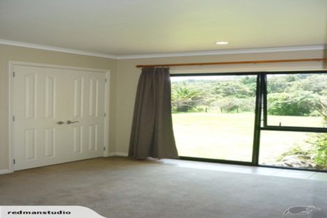 Photo of property in 355 Henderson Valley Road, Henderson Valley, Auckland, 0612