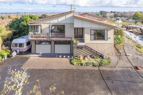 Photo of property in 83 Parkes Avenue, Saint Johns Hill, Whanganui, 4501