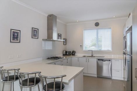 Photo of property in 7 Whares Court, Silverdale, 0932