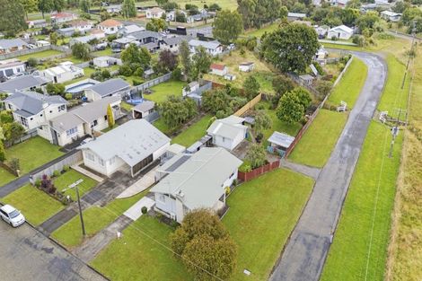 Photo of property in 2 Racecourse Avenue, Marton, 4710