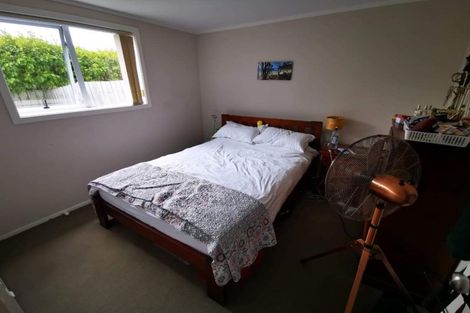Photo of property in 19 Anne Road, Hillcrest, Auckland, 0627