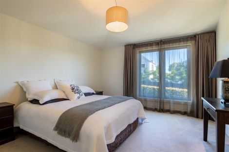 Photo of property in 2/70 Kitchener Road, Milford, Auckland, 0620