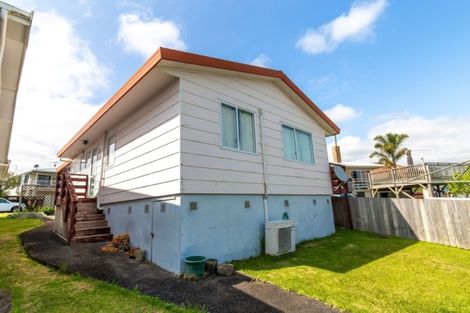 Photo of property in 1a Uenuku Avenue, Raglan, 3225