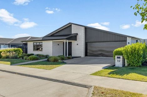Photo of property in 32 Lockerbie Street, Morrinsville, 3300